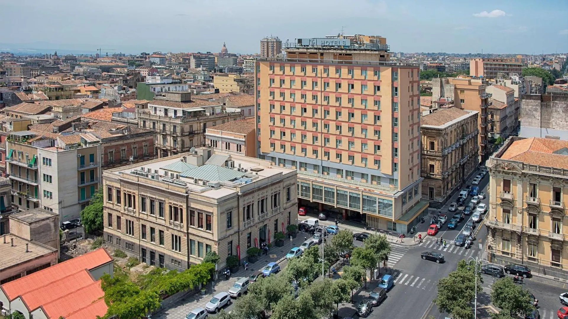 Отель Nh Catania Centro